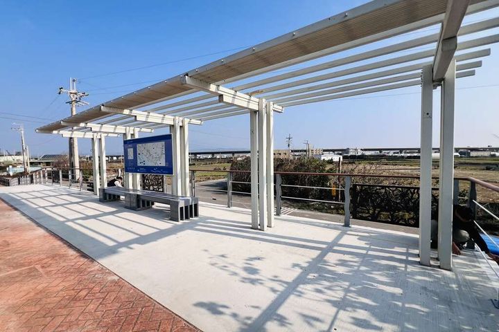 ▲濱海自行車道牽引道及平台更新。　圖：台中市政府觀光旅遊局／提供