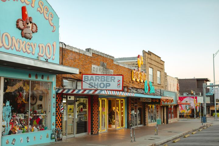德州奧斯汀「南國會大道」（South Congress Avenue）為電影《年少時代》重要取景地之一。　圖：美國國家旅遊局／提供
