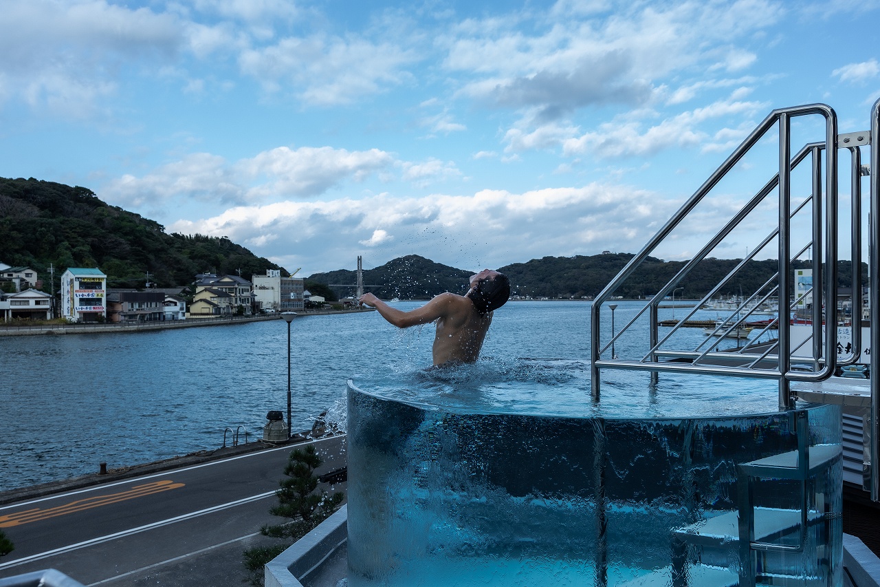 ▲「JIN6三溫暖」的空中水風呂是網紅打卡熱點。圖：株式會社Amina Collection╱提供