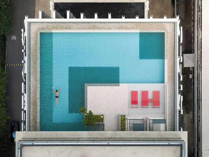 ▲拉瑪甘亨 UHG 區域飯店每晚最低僅約1千元，配備高空泳池。　圖：Klook／提供