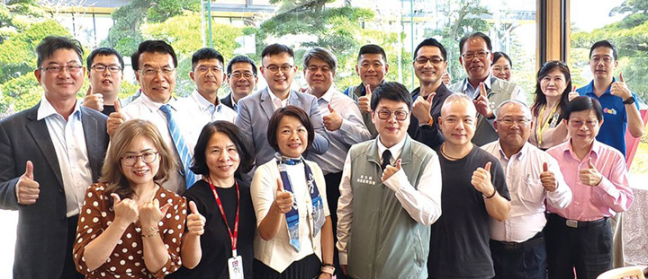 ▲貴賓合影。　記者-歐彥君／攝