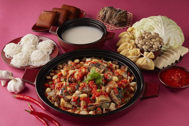 福容大飯店「福容大龍門．桃園三味」即日起至07/05推出「剁椒魚頭煲」創意料理。　圖：福容大飯店／提供