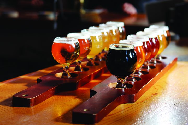 ▲探索「旗桿鎮」在地精釀啤酒。【※ 禁止酒駕；未滿十八歲禁止飲酒。】　圖：亞利桑那旅遊局／提供