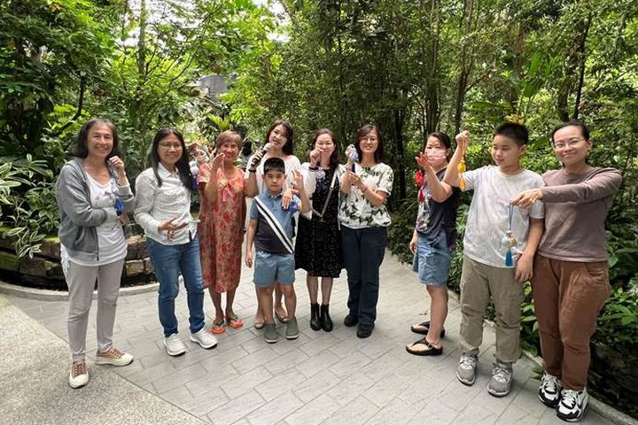 在植物環繞下體驗各式療癒活動。　圖：臺北市政府工務局公園處／提供