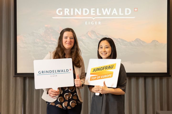 ▲格林德瓦旅遊局 Deputy Resort Director Isabelle vom Dahl 與瑞士少女峰鐵路公司代表楊詔嵐合照。　圖：少女峰鐵路公司／提供