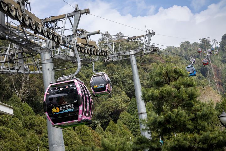 ▲日月潭纜車串接伊達邵和九族文化村，纜車上可一覽日月潭的米其林三星級湖景。　圖：日月潭國家風景區管理處／提供