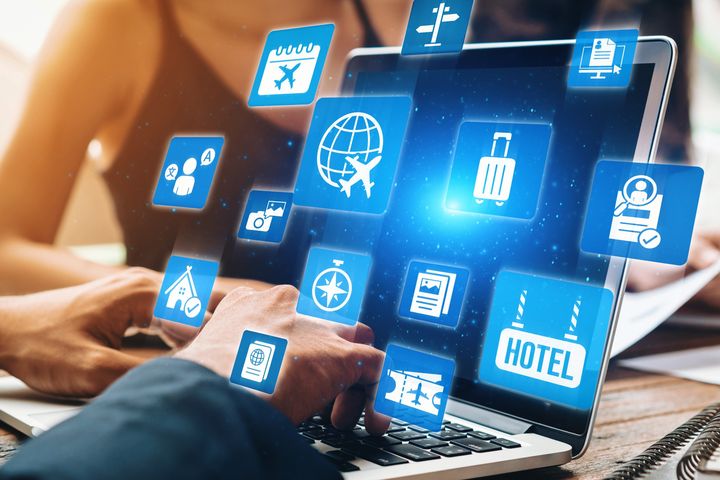 交通部觀光署啟動「新促進旅行業發展方案」，提供高達90%的補助，協助補助旅行業建置電子商務管理系統。　圖：shutterstock／來源