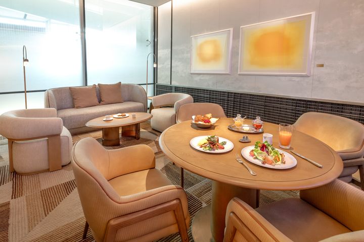 ▲頭等艙休息室餐點以傳統食譜為基礎，採用自然烹調方法，凸顯食材本味與香氣。　圖：大韓航空／提供