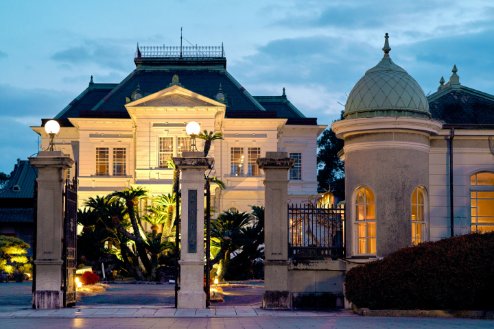 ▲在正門的守衛室中先來一杯特調的餐前酒。　圖：水鄉柳川／提供