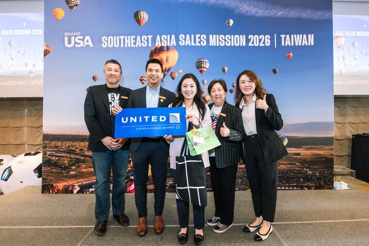 ▲美國國家旅遊局推廣會抽出聯合空機票大獎。　圖：美國國家旅遊局／提供