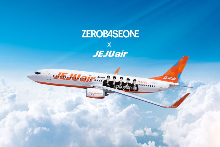 濟州航空攜手ZEROBASEONE展開高空聯名合作推出「ZEROBASEONE 」彩繪機。　圖：濟州航空／提供
