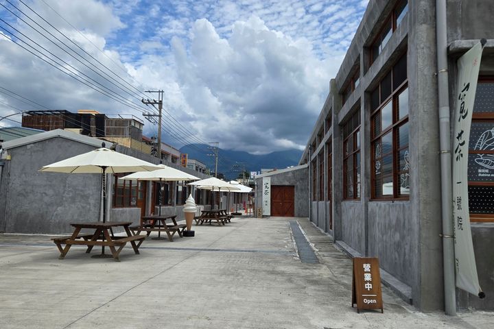 ▲「寬茶一號院」配合園區工程，自即日起至8月底暫移至修理工廠後方營業。　圖：林業及自然保育署-臺中分署／提供