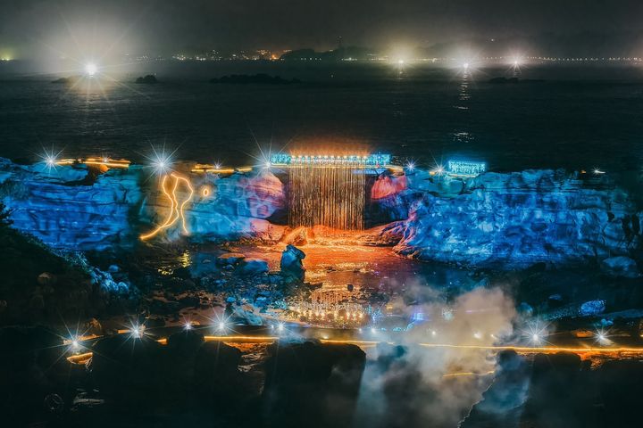 ▲乘著夏夜晚風，親臨野柳地質公園體驗夜間光影饗宴。　圖：北觀處／提供