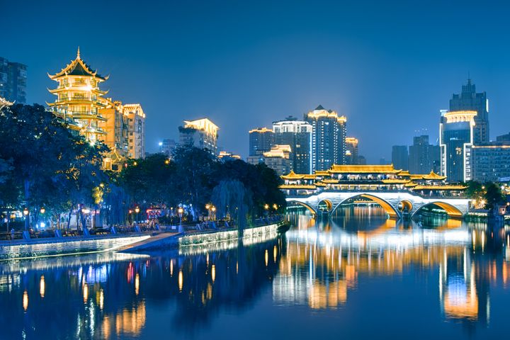 四川成都安順橋夜景。　圖：shutterstock／來源