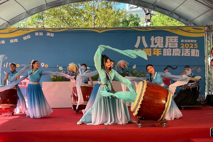 「八塊厝民俗藝術村」06/19-6/21的《午時．食午》節慶活動，邀請「宋坤傳藝」帶來精采演出。　圖：桃園市政府／提供