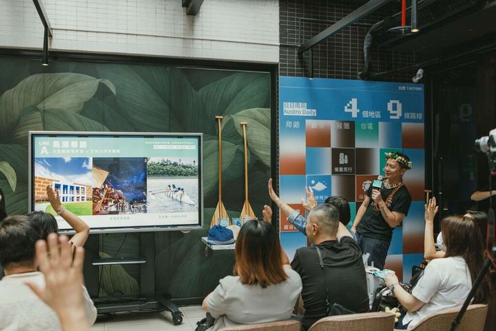 ▲「日日南島」以「文化旅動」為核心，強調由在地引路人帶領旅人進入地方日常。　圖：台東縣政府／提供
