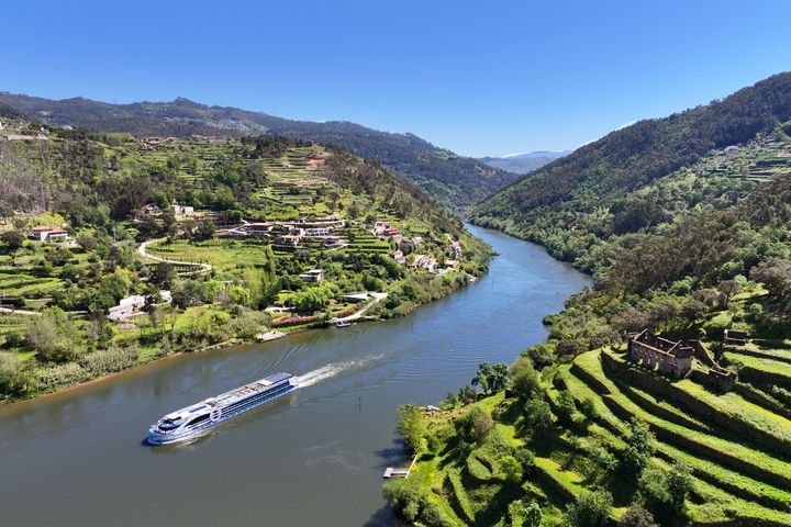 ▲葡萄牙魅力之城波多依山傍水，位於斗羅河出海口，以老城區與波特酒聞名。　圖：viva-cruises／來源