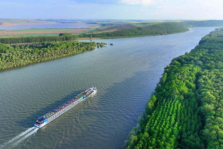 ▲搭乘河輪體驗「藍色多瑙河」之美，沿途欣賞中古世紀城堡、世界文化遺產與葡萄園。　圖：viva-cruises／來源