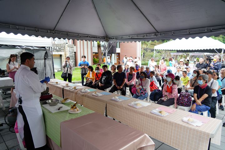 ▲「親子採筍一日農夫體驗」活動，帶領大小朋友深入觀音山竹林，親手挖掘綠竹筍，感受農作樂趣與土地文化。　圖：北海岸及觀音山國家風景區管理處／提供