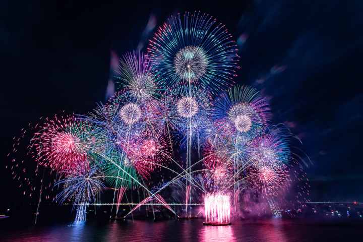 全長50分鐘的煙火表演，將點亮大阪的夜空。　圖：大阪藝術花火開催委員會／提供