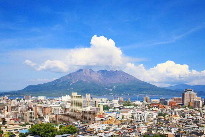 ▲「櫻島」是著名的活火山，時常能看到火山灰噴發的景色。　圖：鹿兒島縣觀光聯盟／提供