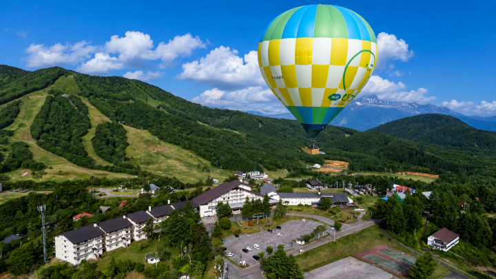 ▲天候良好之時可以遠眺壯麗山巒。　圖：斑尾 HOSPITALITY／提供