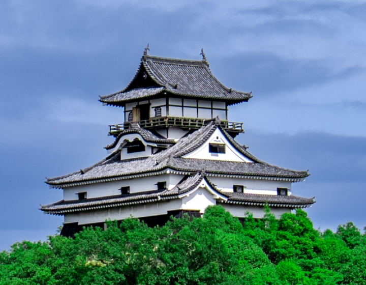 ▲「犬山城」天守閣是日本現存最古老的木造天守，被列為「日本國寶五城」之一。　圖：PhotoAC／來源