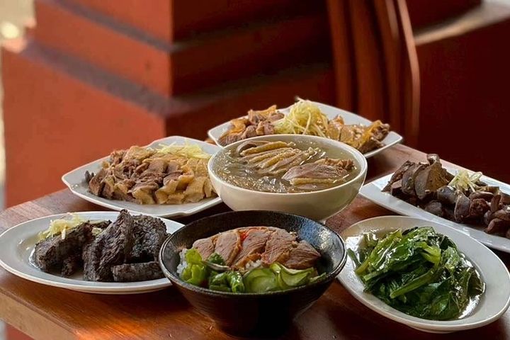 「竹記冬菜鴨」各式鴨肉料理。（睿意建築總監徐偉泓設計師／提供）　圖：台南市政府觀光旅遊局／來源