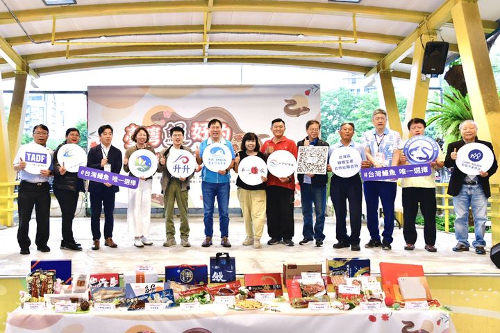 ▲為拓展鰻魚內銷市場，近日漁業署辦理「臺灣鰻好的」系列推廣活動，特別選在母親節前夕，推出「鰻滿幸福烤 PIZZA 活動」。　圖：漁業署／提供