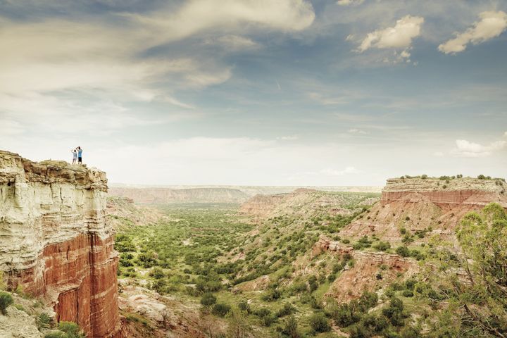 ▲帕洛杜洛峽谷(Palo Duro Canyon)為美國第二大峽谷，以壯闊的峽谷地景與獨特的紅岩地貌聞名，是探索德州西部自然風光的必訪景點。　圖：德州旅遊局／提供