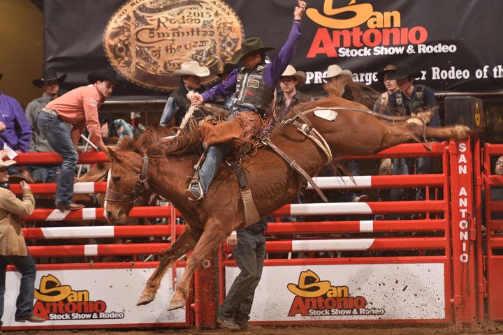 「牛仔競技」（Rodeo）是德州最具代表性的文化活動之一，旅客可在「聖安東尼奧牛仔競技展」（San Antonio Stock Show & Rodeo）近距離感受精彩刺激的西部牛仔精神。　圖：德州旅遊局／提供
