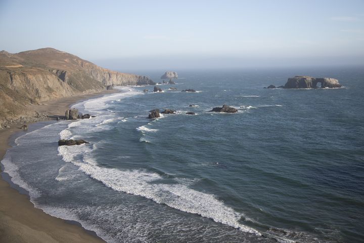 ▲「加州海岸線」（California Coastline）綿延於太平洋沿岸。　圖：美國國家旅遊局／提供