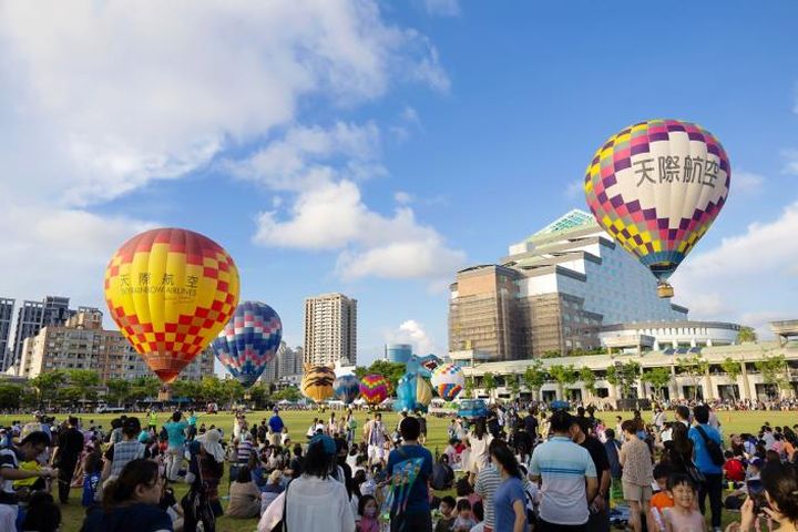 ▲「臺南熱氣球派對」熱氣球繫留體驗（歷史照片）。　圖：台南市政府觀光旅遊局／提供