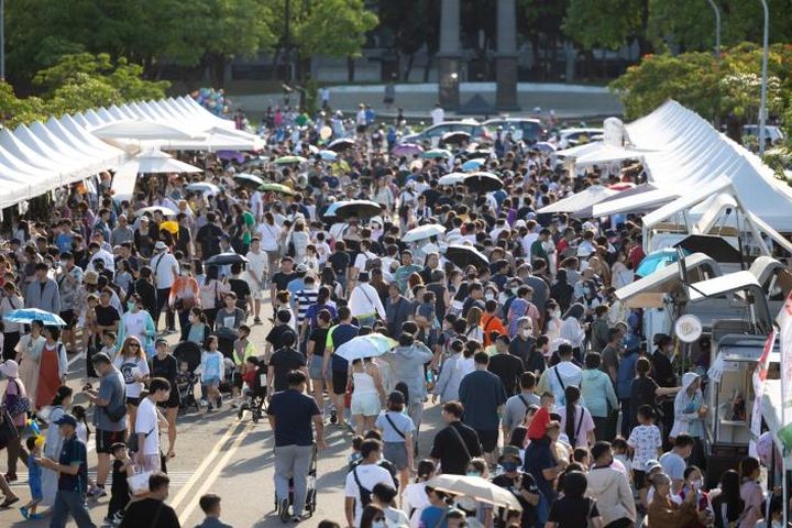 ▲「臺南熱氣球派對」熱鬧的市集（歷史照片）。　圖：台南市政府觀光旅遊局／提供