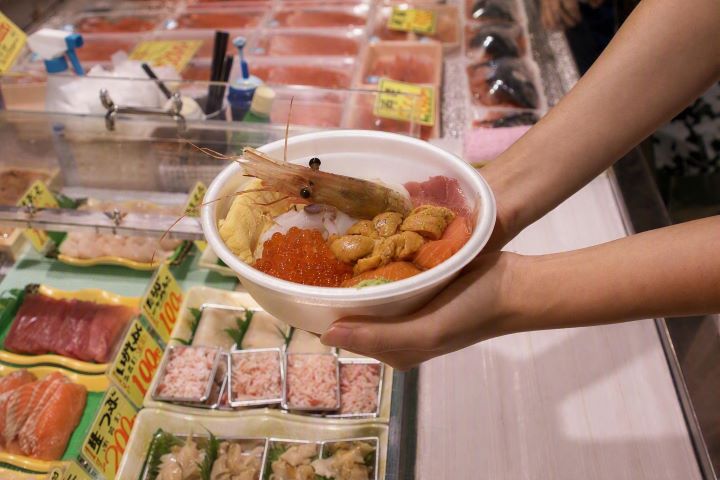 ▲北海道釧路市著名美食「勝手丼」。　圖：JR北海道／提供