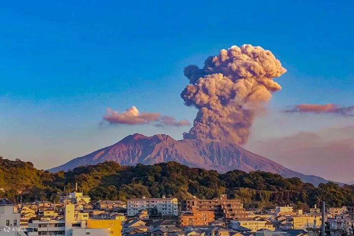 鹿兒島擁有豐富的自然景觀與文化特色，包括世界上最活躍的火山之一「櫻島」。　圖：Klook／提供