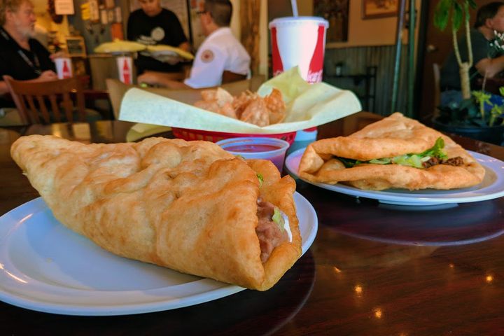 ▲鳳凰城「Fry Bread House」的炸麵餅料理，是當地具代表性的原住民族風味。　圖：Visit Phoenix／提供