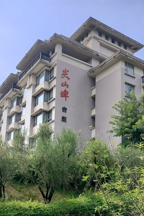 ▲「柳營尖山埤渡假村」祭出平日住一晚送一晚的週年慶優惠。　圖：交通部觀光署／提供