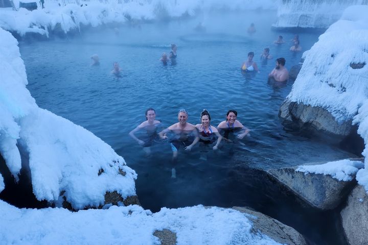99%極光觀測率！阿拉斯加夢幻之旅：飆雪橇、泡溫泉、漫步馴鹿森林