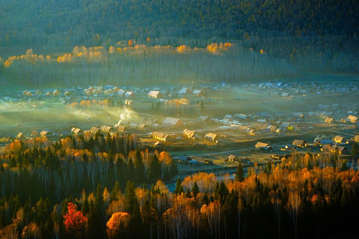 北疆禾木的秋天，值得千里奔赴。　圖：shutterstock／來源