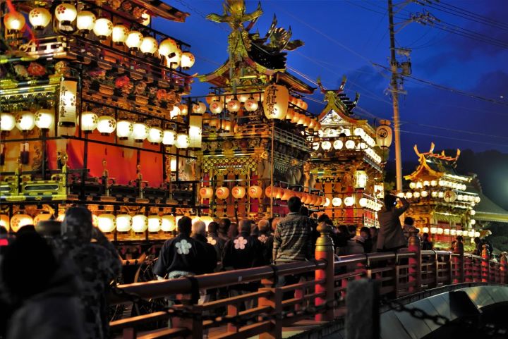 ▲每年春季舉行的岐阜飛驒市「古川祭夜祭」。　圖：岐阜飛驒市／提供