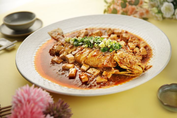 ▲麻婆豆腐大黃魚（王朝活魚餐廳）。　圖：桃園市政府觀光旅遊局／提供